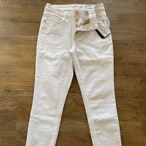 NWT Button fly skinny white jeans